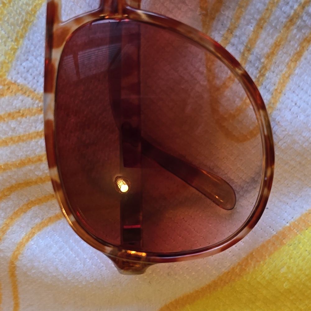VGUC- Vintage Large Pilot Sunglasses with Gradient Lens Tortoise Frame - Picture 8 of 14